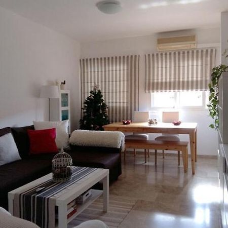 Malaga Habitacion En Apartamento Carlos Haya Lägenhet Exteriör bild