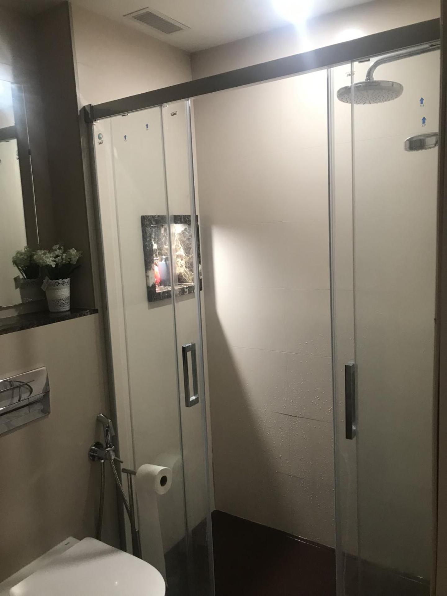Malaga Habitacion En Apartamento Carlos Haya Lägenhet Exteriör bild