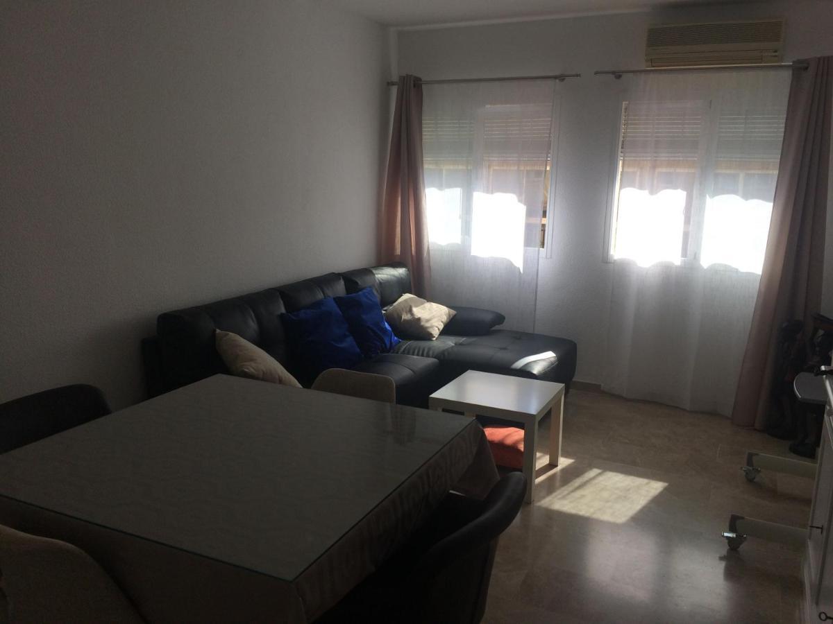 Malaga Habitacion En Apartamento Carlos Haya Lägenhet Exteriör bild