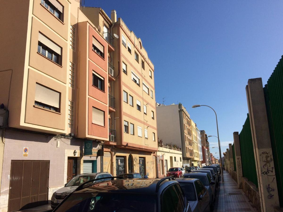 Malaga Habitacion En Apartamento Carlos Haya Lägenhet Exteriör bild